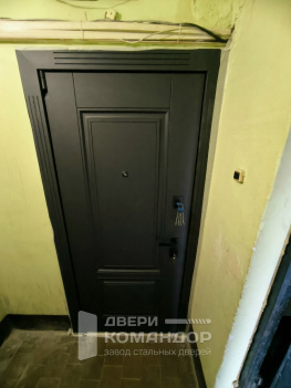 Входная дверь Неоклассика графит АСД, с расширением проёма (Типовая серия П55)